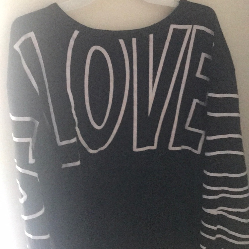 Love sweatshirt